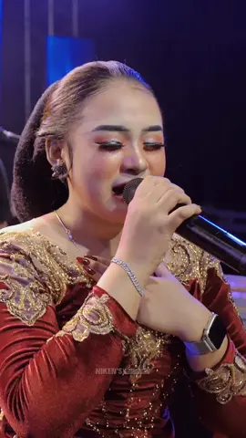 OJO NANGIS - Niken Salindry Source Video On Youtube Channel KOBAR PRAGITA MUSIK . #nikensalindryrealll #nikensalindry #nikensalindri #nikensalindryterbaru #sanidynusantara #sanidylampung #nikensentertainment #nikenseverywhewre 