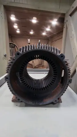 rebuilding a 60hp ac electric motor #fyp #motor #foryou #industrial #maintenance #rebuild #howto #electric #electrician #bluecollar #trades #LearnOnTikTok #repair #copper #Tech #technician #mechanic #tesla #commercial #metal 