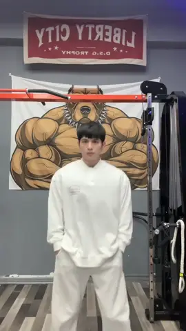 Warm up like Tigger💫 #warmupexercise #boy #fashion #trending #handsome #idea #fitnessinstructor #💪💪💪