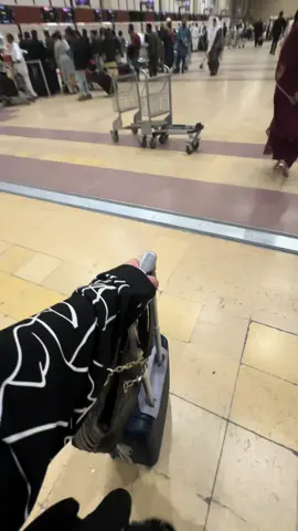 Off to Dubai..✈️🇦🇪♥️ . . . #viralvideotiktok #vibes #dubai #airport 