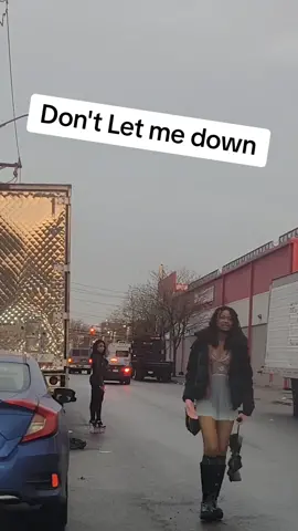 don’t let me Down #girl #woman #nyc #usa #brooklyn #newyork 