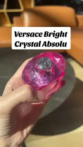 I feel like a princess 💖#fragrance #perfume #perfumetiktok #brightcrystalabsolu #versace 