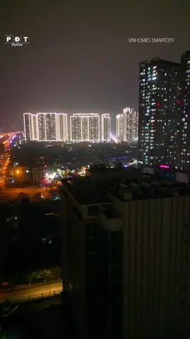 Khu dân cư mới smartcity và một phần khu nam an khánh đang gia tăng mật độ dân cư nhanh chóng. kế hoạch giãn dân của thủ đô Hà Nội đang diễn ra rất thành công  #hanoiskyline #hanoiskyline2024 #citylights #vinhomesmartcity #namankhanh #hanoi #vietnam 