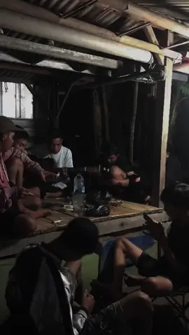 emang enak nge reggae malem malem ituu🤣 #cintadipantaibalireggae#reggae#gitartongkrongan#VoiceEffects#tongkrongan1genre#masukberanda#coverlagu#cintadipantaibali 