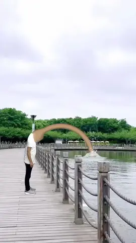 Suck the water to water the plants #usa🇺🇸tiktok #xuandongvlog #usa🇺🇸 #usarmy 