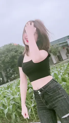 Ngày xưa tình trong vòng tay.. bây giờ tình trong phòng bay 🥲 #fyp #xuhuongtiktok #dancevn #trending 