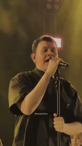 Aku mencintaimu, maka dari itu aku mendo'akanmu. Credit:@ekoapriliana#tulus #tulusm #temantulus #storytulus_m #interaksi #fyp #CapCut 