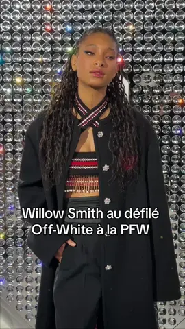 Willow Smith au défilé Off-White automne-hiver 2024-2025 à la Fashion Week de Paris 💐 - #willowsmith #smith #offwhite #fashiontok #parisfashionweek #pfw 