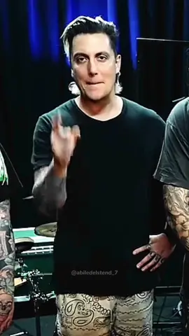 Manyala abangkuhh  😂🔥🦇 • • • #avengedsevenfold#a7x#avengedsevenfoldvideos#avengedsevenfoldlive#avengedsevenfoldlyrics#a7xforever#a7xlive#a7xlyrics#guitarsolo#mattshadows#mshadows#synystergates#syngates#zackyvengeance#synacky#guitarsolo#johnnychrist#therev#riptherev#brookswackerman#foREVer#lifeisbutadream#libad#a7xworldwide#a7xindonesia#deathbatnation#deathbatindonesia#manyala