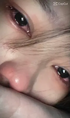 khóc tới 2 con mắt nó đỏ z luôn 😢💓