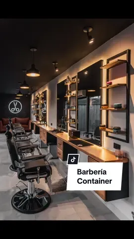 Diseño de Barbería en un Container ☑️🔥  (Del Render ➡️ Realidad)📍Managua, Villafontana, GastroPark Ejecuta tus prpyectos comerciales y Residenciales completos con Nosotros  #parati #nicaragua🇳🇮 #arquitectura #diseñodeinteriores #container #barbershop #remodelacion #viral #diseño #crovettodesign 