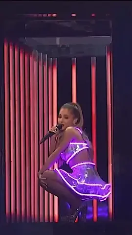 ariana performing “bang bang” on the 2014 CMA’s. #fyp #foryourpage #arianagrande #arianagrandevideos #arianagrandeedits #sweetener #viral #edit #positons #sweetenerworldtour #eternalsunshine #celebrity #ari 