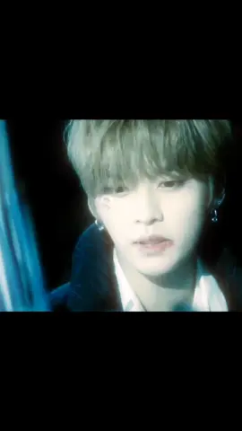 *ೃ༄ you're beautiful but I can't handle your cold heart #straykids #skz #vibes #aesthetic #kpop #leeminho #leeknow #pjm78_ 