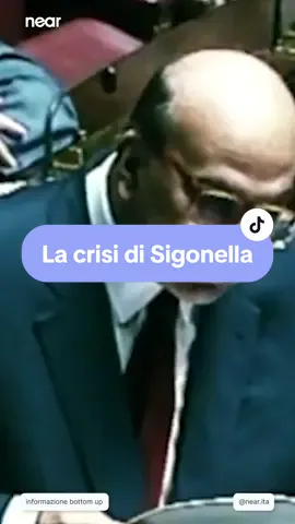 Quella di Sigonella è ricordata come una notte fondamentale per le relazioni diplomatiche tra Italia e Stati Uniti. Quella notte si aprì un durissimo scontro diplomatico tra Italia e USA, in quanto entrambi i Paesi pretendevano di mettere sotto il loro controllo i terroristi e i mediatori che avevano permesso di liberare l’Achille Lauro. Appena l’aereo fu autorizzato ad atterrare nella base di Sigonella, fu immediatamente circondato da forze militari italiane. Poco dopo, gli incursori statunitensi giunsero nella base per prelevare gli attentatori, ma la Delta Force fu a sua volta circondata da un secondo cordone di carabinieri. Si aprì così il momento più teso di tutta la crisi. Reagan contattò Craxi per chiedere l’immediata estradizione dei terroristi, compresi i mediatori, ma il Presidente del Consiglio si rifiutò di accettare le richieste degli USA affermando che i criminali sarebbero stati processati in Italia, in quanto i fatti erano avvenuti su una nave italiana. La crisi si risolse soltanto nella notte, con il ritiro della delta force dalla base di Sigonella. I quattro terroristi palestinesi furono tutti processati e condannati in Italia. Gli eventi dell’Achille Lauro e il conseguente scontro diplomatico rischiarono di mettere fortemente a rischio la storica alleanza tra Italia e USA. In realtà, la ricomposizione tra Reagan e Craxi avvenne già un mese dopo i tragici fatti quando il presidente statunitense invitò il leader socialista alla Casa Bianca. La conseguenza più immediata della crisi di Sigonella fu però una spaccatura all’interno del governo italiano, in quanto il ministro della difesa Spadolini, leader del partito repubblicano e filo-americano, criticò l’operato di Craxi ritirando i ministri del PRI dall’esecutivo. #sigonella #nato #reagan #achillelauro