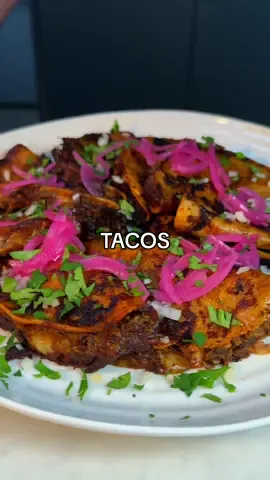 Chicken Mole Tacos 🌮 #chicken #tacos #food #asmr #fyp #comfortfood #Recipe #tiktokfood #FoodTok #datenight 