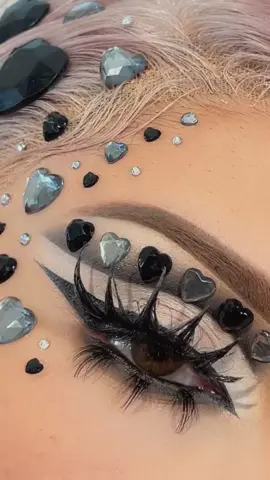 heart rhinestones 🖤 #fypage #makeuplook 