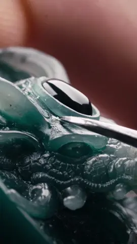 Sculpting Dragon Ring 🐉 Wax Carving Jewelry Making process “𝐇𝐚𝐧𝐝 𝐜𝐚𝐫𝐯𝐢𝐧𝐠 𝐛𝐚𝐬𝐞𝐝 𝐨𝐧 𝐂𝐫𝐚𝐟𝐭𝐬𝐦𝐚𝐧𝐬𝐡𝐢𝐩” •Hand-carved Silver Jewelry •World wide shipping. ⠀ www.ApeObject.com #handmade #handcraftedjewelry #sculpture #sculpting #waxcarving #handmadejewelry #handcarved #handcraft #jewelry #jewelrydesign #artwork #creaturedesign #dragon #creature #왁스카빙 #주얼리 #art #dragonart 