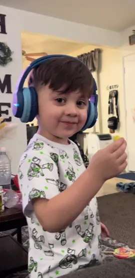 Trys his first warhead lol! #sourcandy #Warheads #Warhead #Candy #sour #kid #toddler #Reaction #Funny 