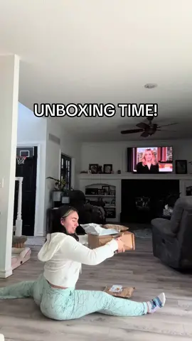 UNBOXING TIME THANK YOU❤️❤️ code: abby for all brands shown! #unboxing #haul #unboxwithme #asmr #shopping #haultok #CapCut @RAWGEAR @ShopGLD @AUROLA #girls #unboxinghaul 