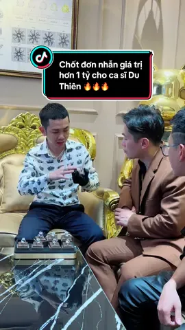#TamLuxury tư vấn chiếc nhẫn trị giá hơn 1 tỷ đồng cho Ca Sĩ Du Thiên mua tặng bạn gái 🫶❤️💎 #Hieuraudiamond #TamLuxury #tamluxurydiamondjewelry #congtytnhhtamluxury #tamluxurychannel #xuhuongtiktok #DuThien #Casiduthien #kimcuong 