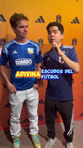 Reto con Jero Freixas, adivinando escudos del fútbol y de la #kingsleagueamericas, el presidente de Muchachos FC #TikTokDeportes @jerofreixas @MuchachosFC_Oficial 