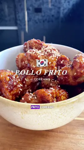 «Pollo Frito Coreano» Amo este delicioso pollito frito crujiente al estilo coreano 🤤🇰🇷👩🏻‍🍳♥️, va ser tú favorito! Tienes que prepararlo en casa, disfrutar y compartir🥰✨✨✨ ‼️Guarda este video para que siempre tengas el paso a paso. ‼️Sígueme para más delicozzirecetas! Con todo mi amor♥️♥️♥️🥰✨ #pollofrito #pollocoreano #koreanfriedchicken #comidaasiatica #corea #recetasdetiktok #fyp #chiclayo   