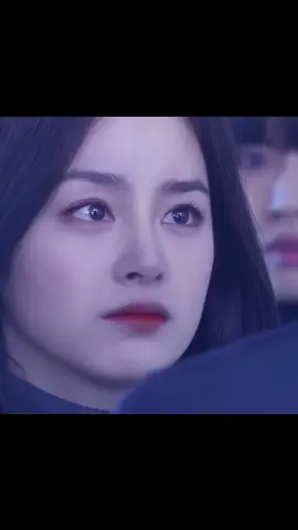 Đường nét khuôn mặt thanh tú, xinh đẹp khiến người ta không thể rời mắt, từ nhỏ đến trưởng thành, cô vừa là học sinh giỏi, vừa là hoa khôi của trường. Sắc đẹp và trí tuệ cùng tồn tại  #xuhuong #kimtaehee #xuhướng #saohan #vairal 