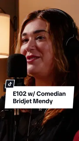 LEMME TALK TO YA! ⚠️E102 w/ comedian @Bridjet Mendy is OUT NOW⚠️ Have you checked it out yet? In this one I get to know the story of Bridjet and how she went from having a major fear of public speaking, to performing in both stand up and improv comedy actively.  We also talk:  🎤 Getting started in comedy  🎤 The power of learning how to story-tell 🎤 The push of getting out of your comfort zone to pursue something you want  🎤 How she used to just show up at the HQ’s of companies she wanted to work for and just find a way in (including #Diddy’s office)  🎤 Each of our experiences working in the music industry & what it was like. 🎤 Our major love for #prowrestling & lotssssss more good stuff!  ✅Hear it on Apple Podcasts & Spotify  ✅Watch it on my YouTube @ YT/RossTheisen #podcast #comedian #columbus #onlyincbus #improvcomedy #standupcomedy #laknight #lifestory 