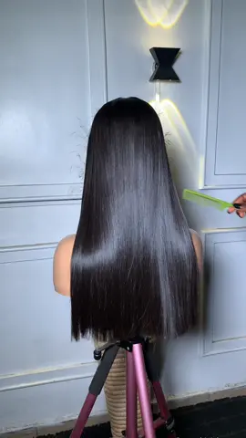 Bone straight hair  Available for delivery  Hair type: Raw hair  Length:20 inches  Closure:2by6 Density:230g We ship worldwide 🌍send a Dm #dewindstrands #bonestraight #bonestraighthair #wigvendor #SmallBusiness #wigvendorinportharcourt #rawhair #happynewmonth 