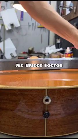 We're installing JLD Doctor Bridge to prevent Belly Bulge 😊 Like & Follow us 👉 Promised Land Guitar 👈 if you like our work Call us to make appointment ☎️ Kenneth wasap.my/60126840971 #guitarservice #guitarrepair #JBguitarrepair