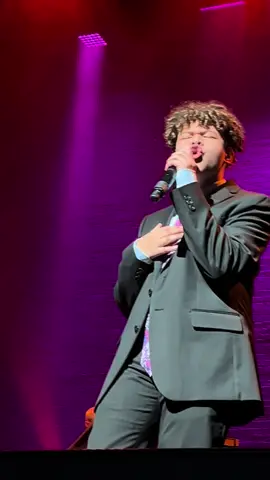 When not only one of your dreams came true of preforming at the Apollo Theater in NYC but you won to go to the next round ,🙌🏽❤️🙏🏽… #apollo #jameswimbley #singing #singer #michaeljackson #dreams #young #talent #talentotiktok #musician #fyp @apolloamateurnight #blessed 