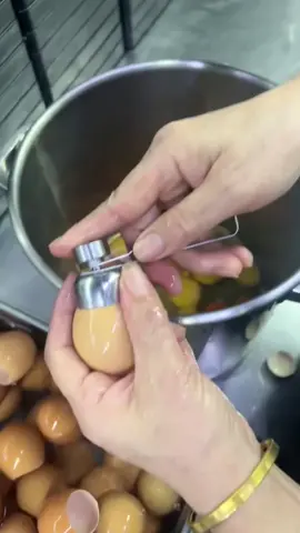 Stainless Steel Egg Shell Opener Egg Topper Cracker Opener Machine for Soft Boiled Eggs Opener #hogar #Home #chef #cocina #viral #decoration 