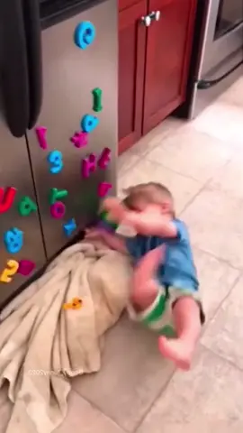 Er tut mir so leid 😭😭😂 #comedy #sketch #dennome #fy #kinder #kids #funnybaby 