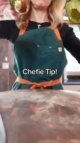 Chefie Tip! #avocado #foodies #cookingwithshereen 