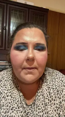 #plouisemakeupacademy #plouise_makeup_academy #hoodedeyesmakeup #beauty #beautytips #foryourpage #justforfun #BeautyReview #jordanaticiapowder #plouisemakeup 