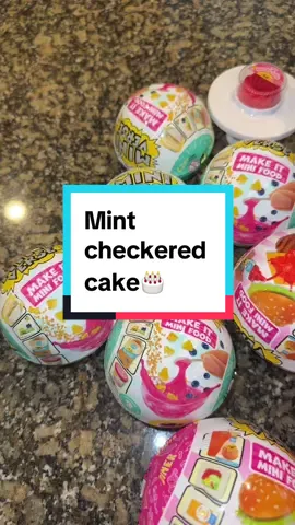 Mint checkered cake 🍃🍫🎂 @Miniverse #miniverse #cake #checkeredcake #minifood #toyreview #toyunboxing #review #unboxing #fyp 
