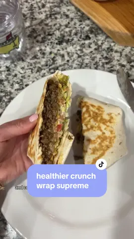 Let me know if you try!!  #crunchwrapsupreme #crunchwrap #healthierdinner #healthierswaps #healthytacobell 