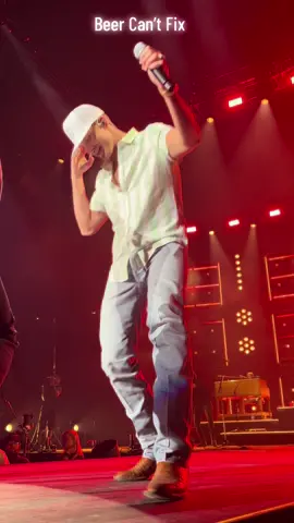 Beer Can’t Fix @parkermccollum @Thomas Rhett @Conner Smith @lanee:) #beer #beercantfix #parkermccollum #pmtiktok #pit #goldchaincowboy #concert #frontrow #countrysong #countrymusic #fyp #thomasrhett 