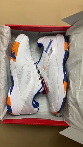 Kawasaki B3324 mẫu mới siêu hót #kawasaki #bpsort #sportmaster #giaycaulong #giaythethao #giaysneaker #giaybongda #lining #mizuno #lefus #votcaulong #caulongvietnam 