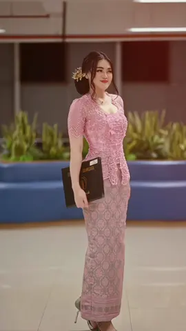 Kalian wajib pertimbangkan kebaya ini untuk hari spesial 🤍🎀🧸🌷🍭 #kebaya #wisuda #wisuda2024 #jualkebaya #inspirasikebaya #kebayamodern #kebayawisuda #sewakebaya #sewakebayamalang #sewakebayajakarta #sewakebayamakassar #sewakebayasurabaya #sewakebayajogja #sewakebayabogor  #kebayabali 