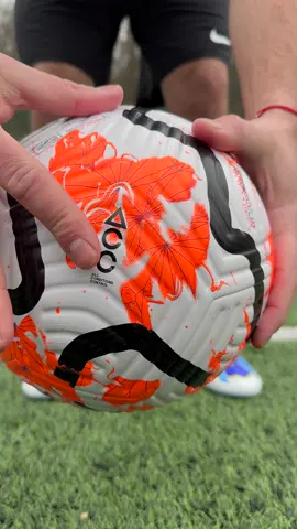 Nike Flight ⚽️ & ACC is working 👏 #grip #howto #football #11teamsports #lovethegame 