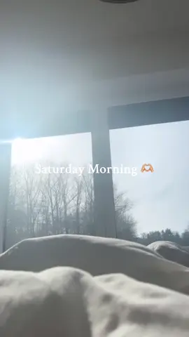 Wochenende bedeutet ausschalfen, ausgiebig Frühstücken & einfach die Ruhe genießen 🫶🏼 #sun #saturday #goodvibes #life #Home 