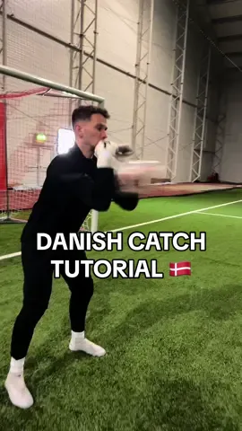 Danish Catch Tutorial 🇩🇰 #football #goalkeeper #goalkeepertraining #viral #torwart 