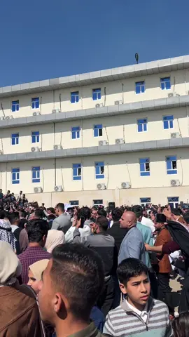 حضرتو التخرج ؟🩶#كلية_بلاد_الرافدين_الجامعة #كلية_بلاد_الرافدين #كلية_بلاد_الرافدين_قسم_تخدير #جامعة_ديالى 