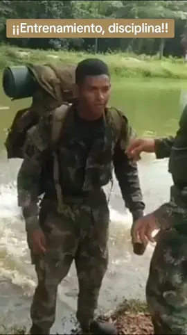 #fuerzasmilitaresdecolombia #ejercol💂🏼‍♂️🤙🏽🇨🇴 #entrenamientomilitar #disciplinamilitar 