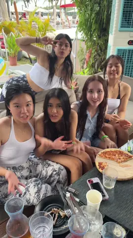 creds to loopy for being a pro photographer 