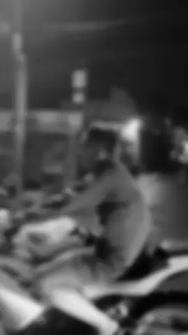 Jalan malam minggu sendiri dulu siapa tau dapat pariban😅😂🤭 #fypシ゚viral #fypシ #viraltiktok #bataktoba #bataknese 