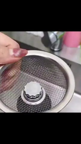 Lưới Lọc Rác Bồn Rửa Chén Bát Chống Tắc Nghẽn Làm Từ Inox Không Gỉ - Chất liệu: Inox - Màu sắc: Trắng ĐẶC ĐIỂM NỔI BẬT - Dụng cụ lọc rác inox là sản phẩm tiện dụng cho căn bếp của mọi nhà. - Kiểu dáng đơn giản, chắc chắn, dễ dàng sử dụng. - Tiện ích để lọc các bã, cặn trong bồn rửa chén, tránh tình trạng nghẽn nước. - Chất liệu: inox cao cấp, không gỉ sét, bền đẹp với thời gian. - Dụng cụ lọc rác inox được làm bằng thép không gỉ inox cao cấp, dày dặn, được đánh bóng 2 mặt trên dưới, hoàn toàn phù hợp với hầu hết các chậu rửa bát đang có mặt trên thị trường tại các nhà riêng hoặc căn hộ chung cư cao cấp - Phần đáy lọc rác có độ sâu vừa phải và vành xung quanh ôm khít lỗ thoát nước chậu rửa bát. Độ cứng của miếng lọc rác inox có thể chịu lực mạnh mà không biến dạng.