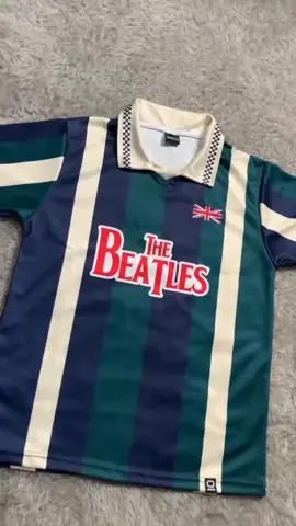 rekomendasi jersey vintage, buat kamu yang suka tampil retro, cocok buat nobar, nongkrong, atau buat main bola juga mantap karena bahannya adem gak bikin panas atau gerah, cek keranjang kuning, atau join live kita setiap hari. #jersey #jerseyvintage #jerseyvintagefootballshirt #jerseyretro #vintage #kaosolahraga #outfitolahraga #ramadhanextraseru #jerseyband #thebeatles 