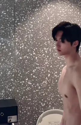 一起沖個涼吧⋯⋯มาอาบน้ำด้วยกันดีกว่าฮะ #ผู้จีน #ผู้จีนหล่อ #ผู้จีนหล่อบอกต่อด้วย